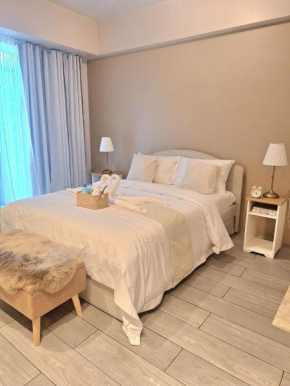 Manila Airport NAIA T3 Comfy Unit with Balcony